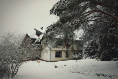 house-in-winter